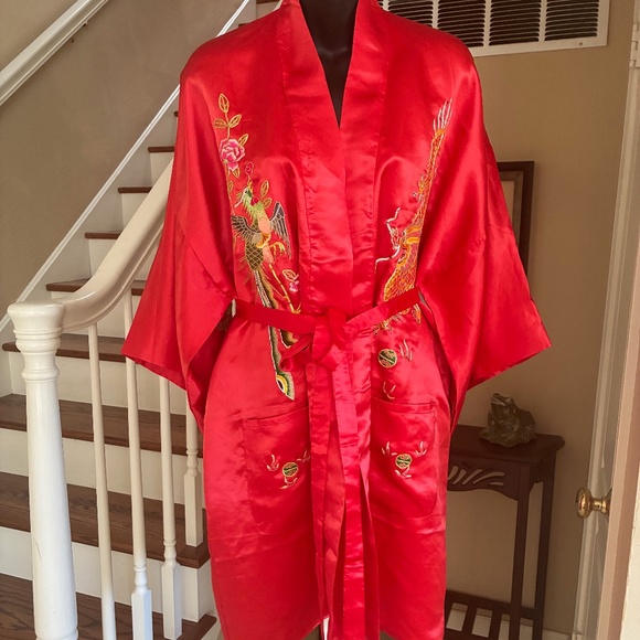 Vintage Phoenix Embroidery China Red Silk Kimono Robe With Tie Dragon Birds L - Picture 1 of 6